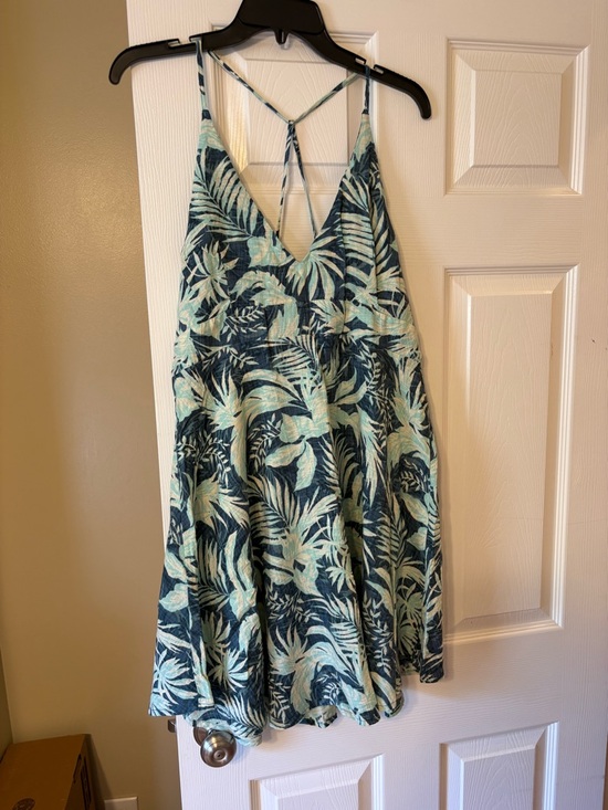 Rip Curl Dresses & Skirts - Rip Curl Blue and Mint Tropical Mini Dress